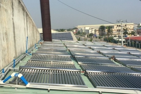 Giải Pháp Nước Nóng Cho Xưởng Sản Xuất – Thiết Kế Hệ Thống Tiết Kiệm Năng Lượng