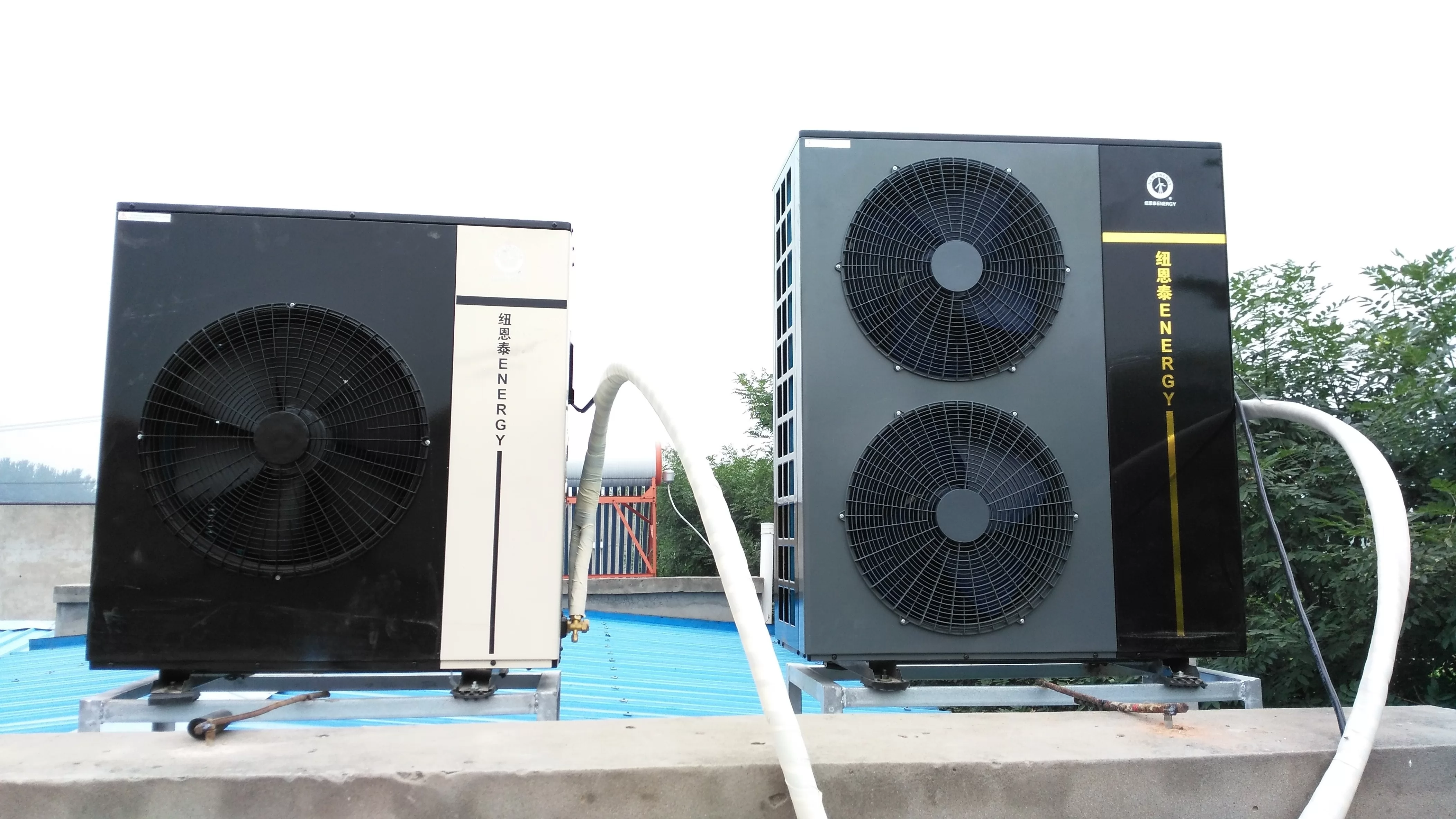 So sánh bơm nhiệt với điện trở hoặc lò hơi trong bài toán khách sạn có giặt là