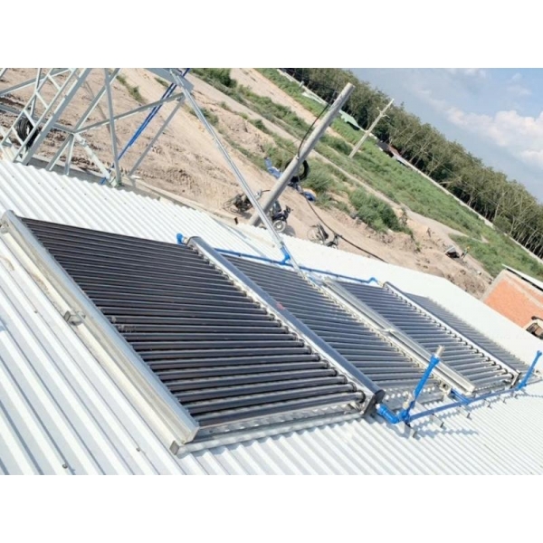Máy Nước Nóng Năng Lượng Mặt Trời Công Nghiệp 1.500L
