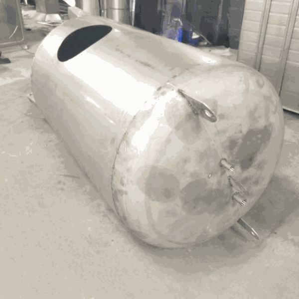 Bồn Bảo Ôn Chịu Áp 5000L Dạng Đứng